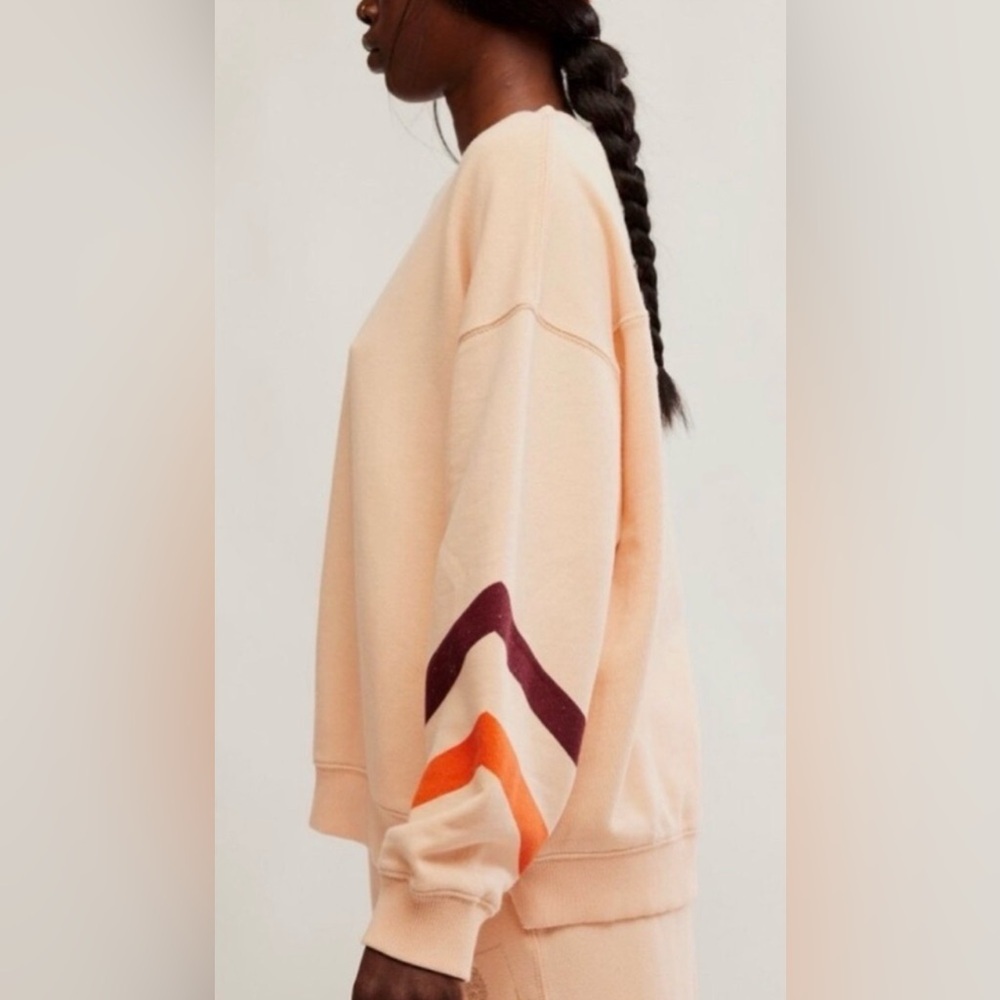 Free People Movement All-Star Logo Oversized Sweatshirt NWT XS Pastel Peach - Picture 4 of 5